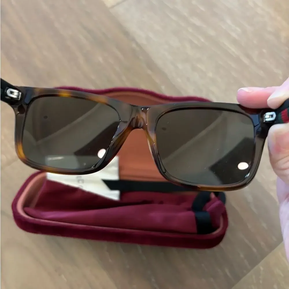 Gucci Polarized Rectangle Sunglasses